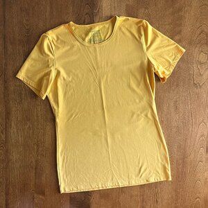 Patagonia sunshine yellow silkweight tee S